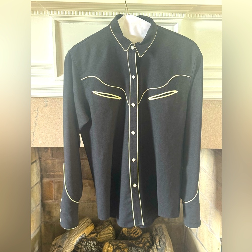 Vintage 1980's Chad Cox Wool Gabardine Men's Shirt. Size S Made In USA